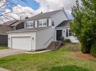 517 Savannah Ln, Bolingbrook, IL