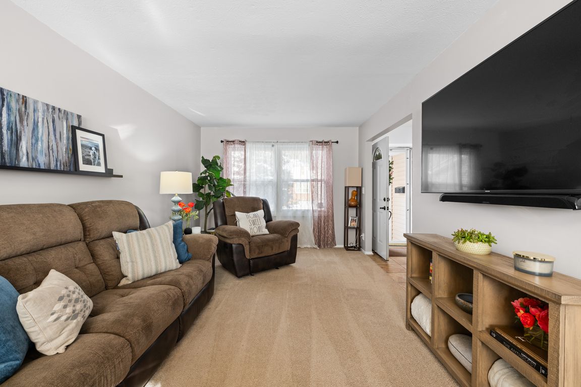 next background image