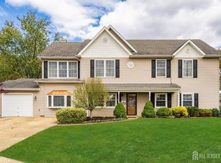 111 Applegate Ave, Monroe Township, NJ 08831