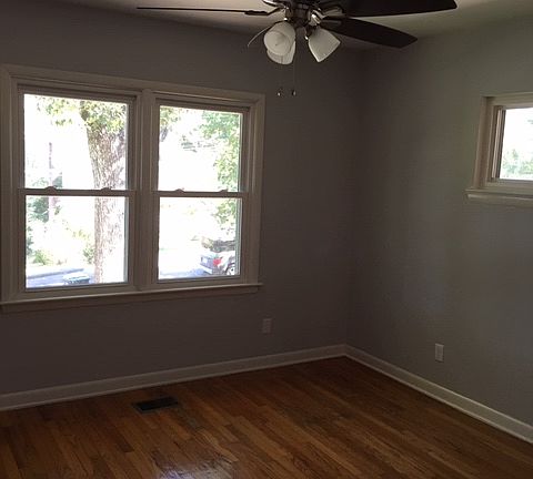 2nd image of 3723 E Abercrombie Cir