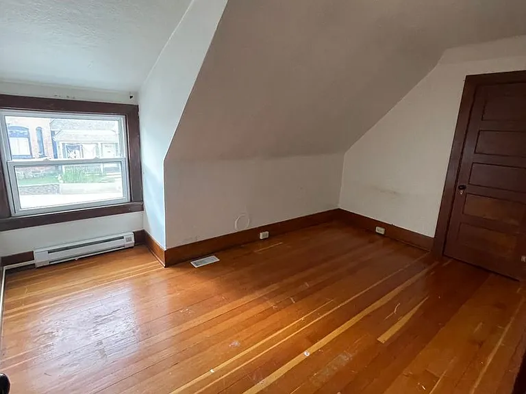327 N Alabama St — Photo 38