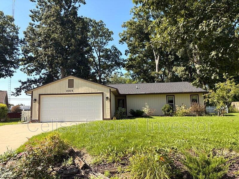 1st image of 2819 Autumn Leaf Ln
