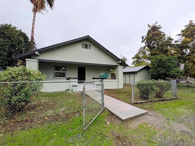 2165 A St — Photo 15