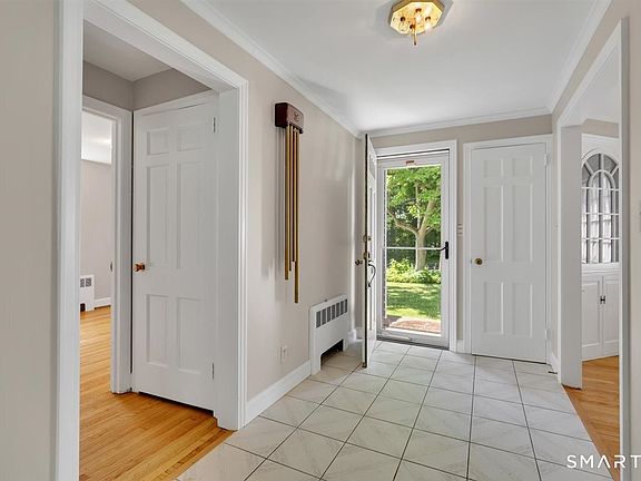 3rd image of 466 Blake Road