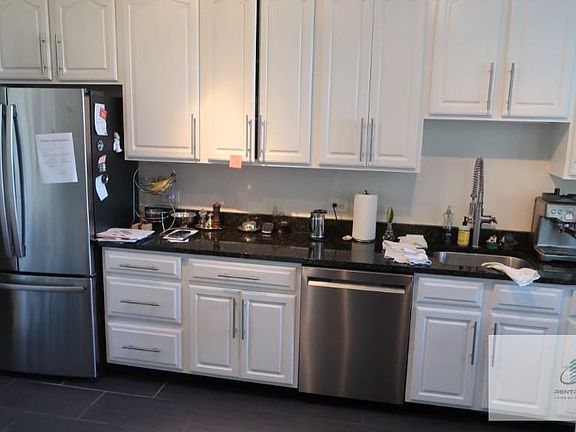 2nd image of 534 W Stratford Pl APT 11E