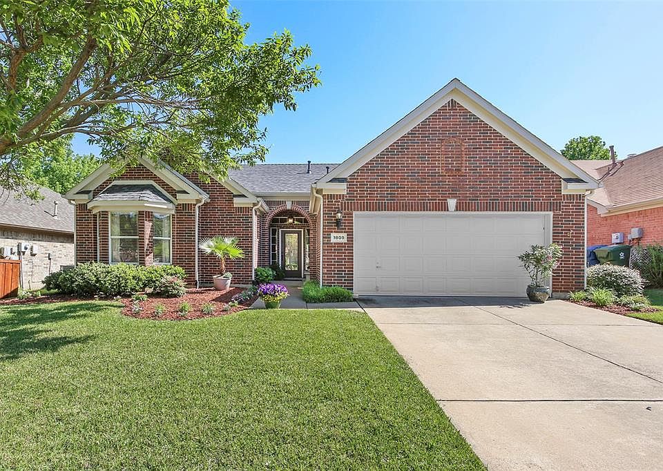 1st image of 1809 Honey Mesquite Ln