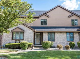 1301 Applegate St #14, Waterville, OH 43566