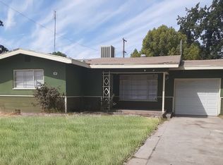 4529 E Inyo St, Fresno, CA 93702