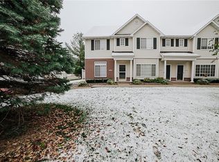 2099 Ridgeview Cir, Clive, IA 50325