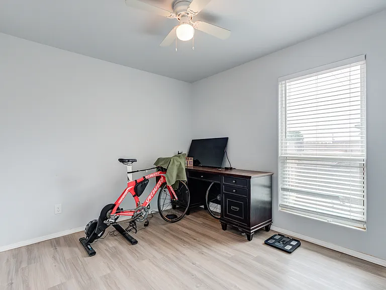 5501 Jarvis St #A — Photo 33