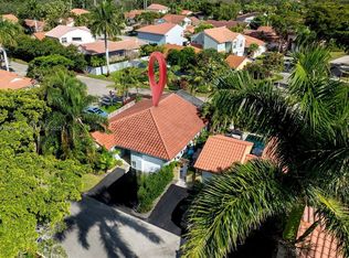 1225 Seagrape Cir, Fort Lauderdale, FL 33326