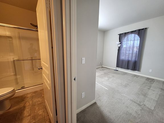 5th image of 30645 Hollybrooke Ln
