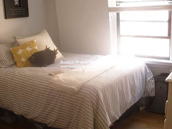 1661 Washington St. #503 Boston - South End Unit Photo 2 (1)