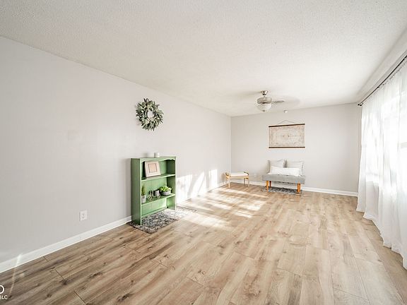 3rd image of 3508 N Burgess Rd