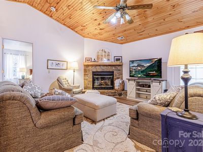 518 Fontana Ridge Rd, Bryson City, NC, 28713