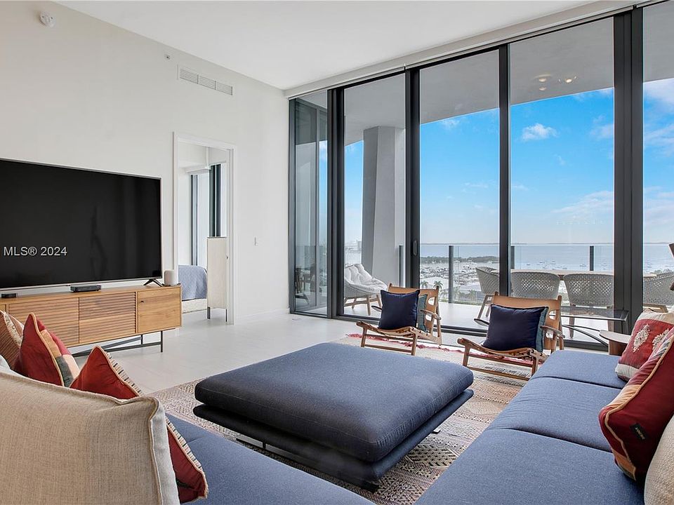 1st image of 2811 S Bayshore Dr #14C