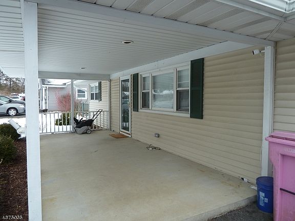 3rd image of 206 Hurley Dr