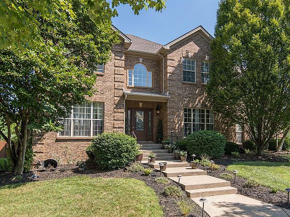 2nd image of 2229 Carolina Ln
