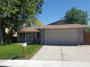 919 Pinewood Dr, Sparks, NV