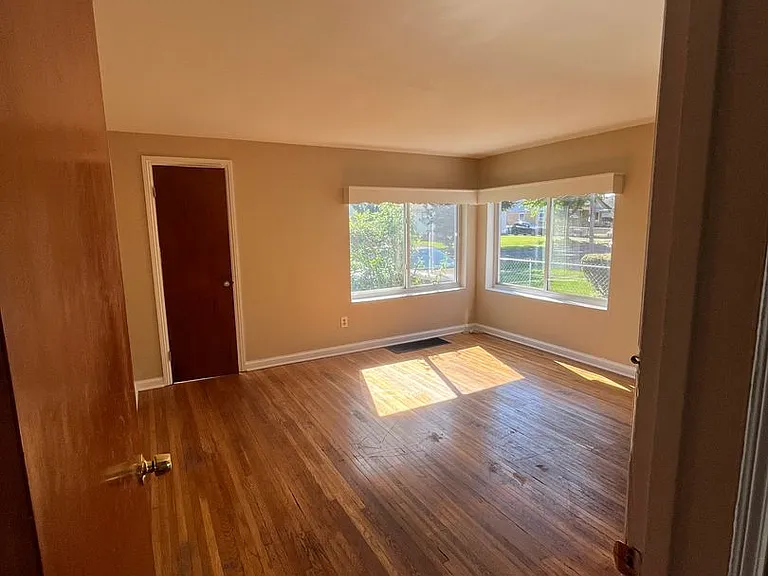 31 Ellsinore St — Photo 14