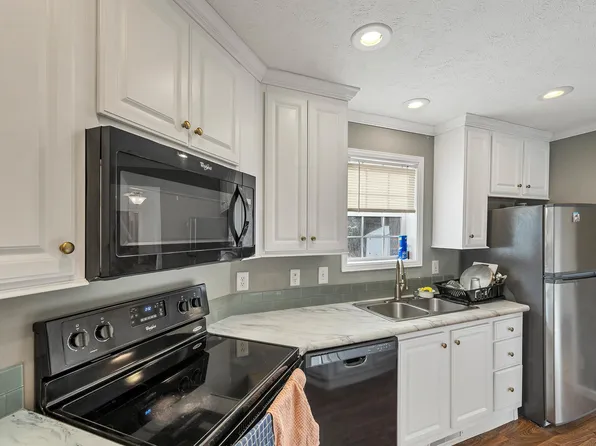 19 Alice Drive, Concord, NH 03301