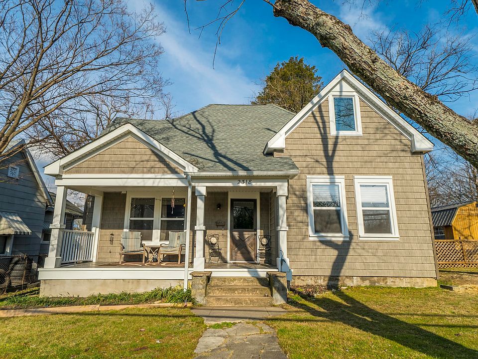 1st image of 2318 Harvey St