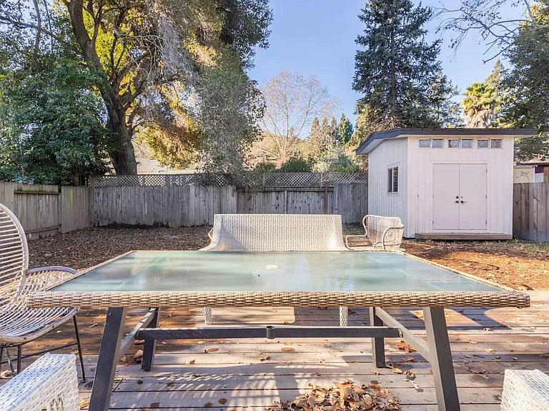 117 Dewitt Ave — Photo 22