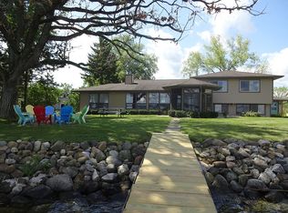 W8168 Elm Point Rd, Lake Mills, WI 53551