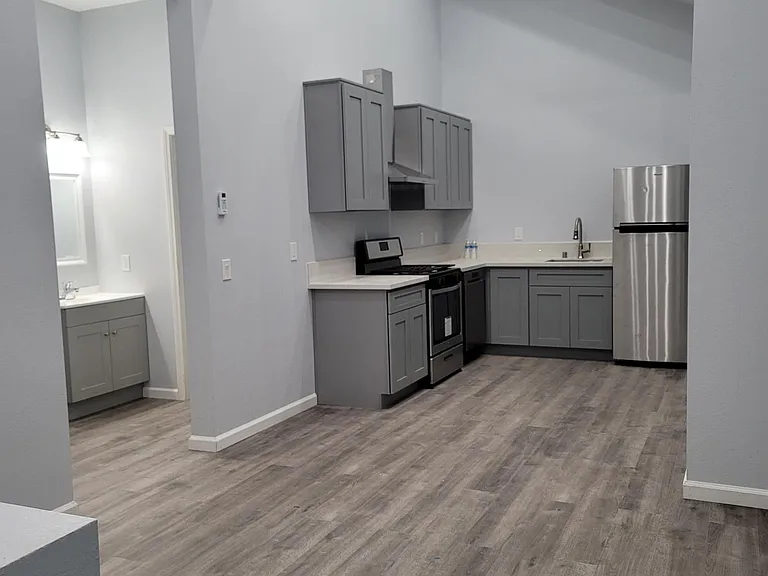 2317 Murray Ridge Rd — Photo 1