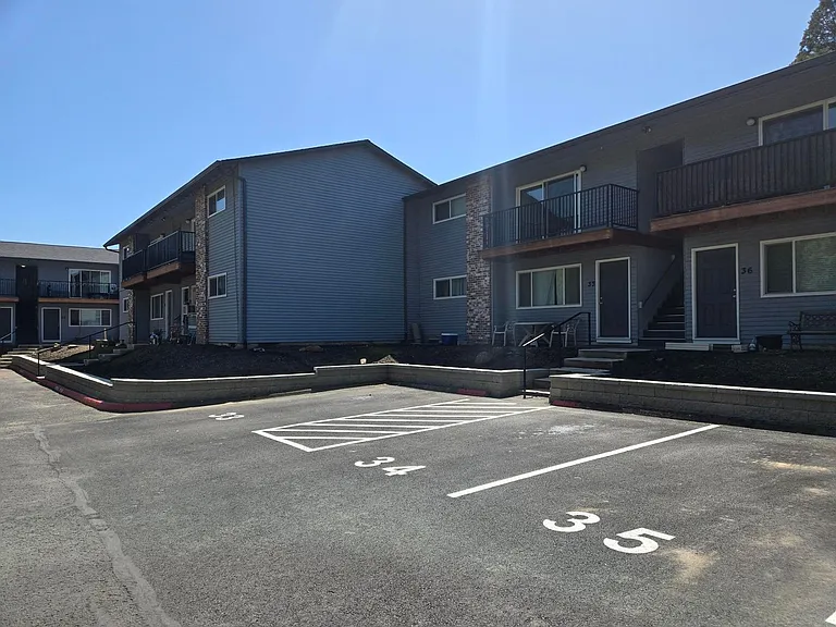 #765 ALDERBROOK APARTMENTS — Photo 10