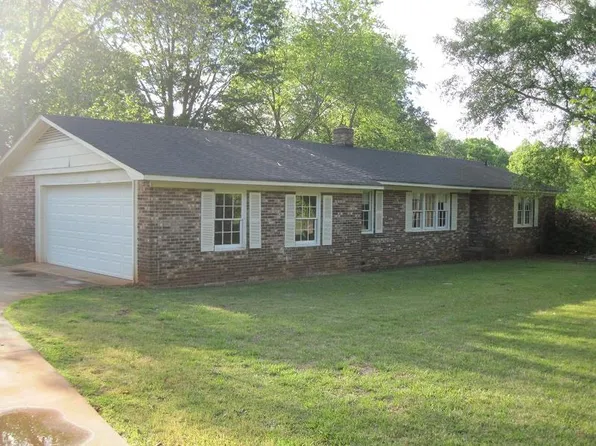 411 Chapman Dr, Belton, SC 29627