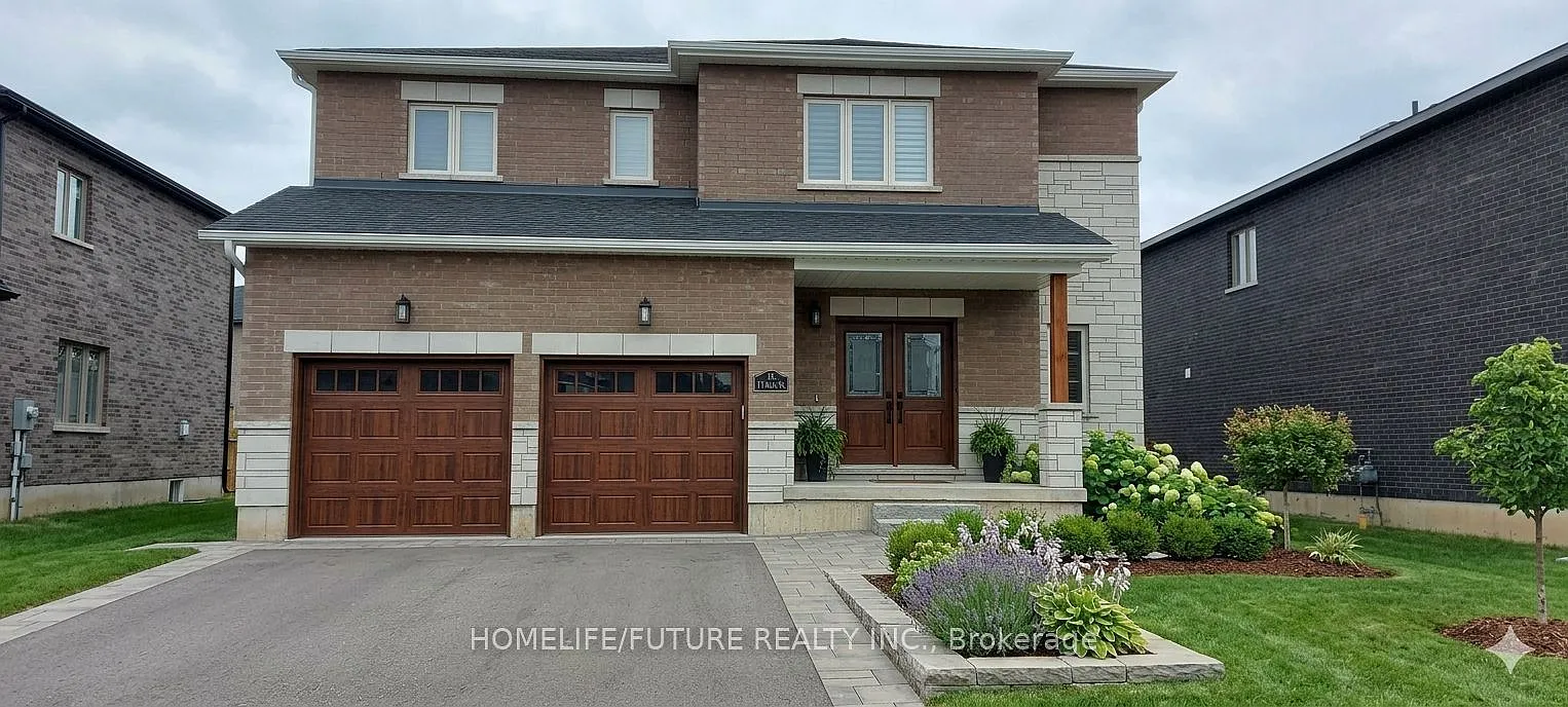 4 bed, $3,100 — Photo 1
