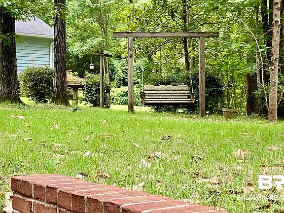 2nd image of 160 Mockingbird Ln