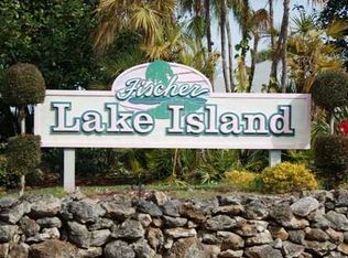 1527 Eagles Cir, Sebastian, FL 32958