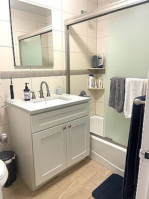 5th image of 1494 2nd Ave APT 4C