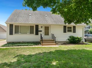 831 Grand Ave, Loves Park, IL 61111