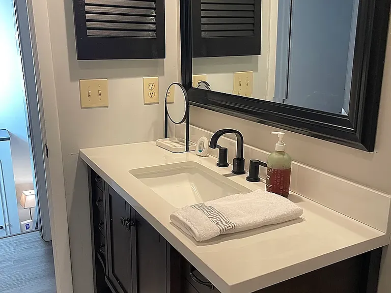6373 Dummerston Ct — Photo 2