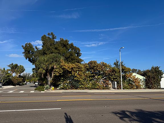 3rd image of 12135 Gulf Blvd