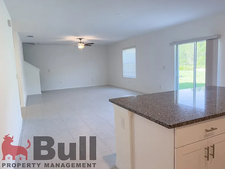 1754 Red Loop — Photo 10