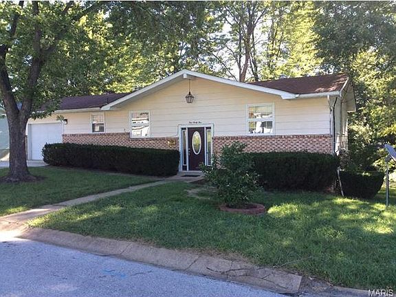 2nd image of 135 Highland Dr