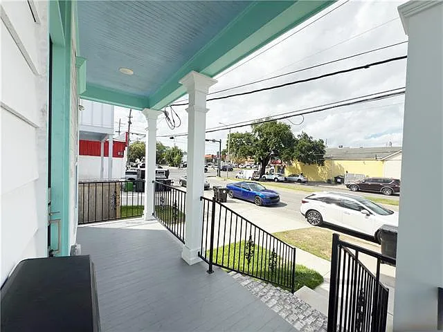 2652 Banks St — Photo 22