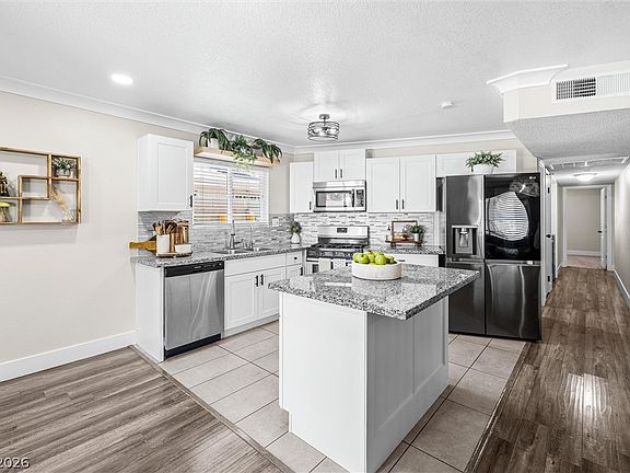 2nd image of 4791 Tamalpias Ave