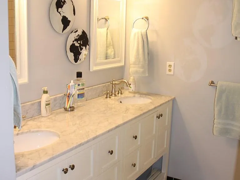184 W Canton St #7 — Photo 17