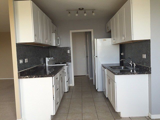 1st image of 6933 N Kedzie Ave APT 1106