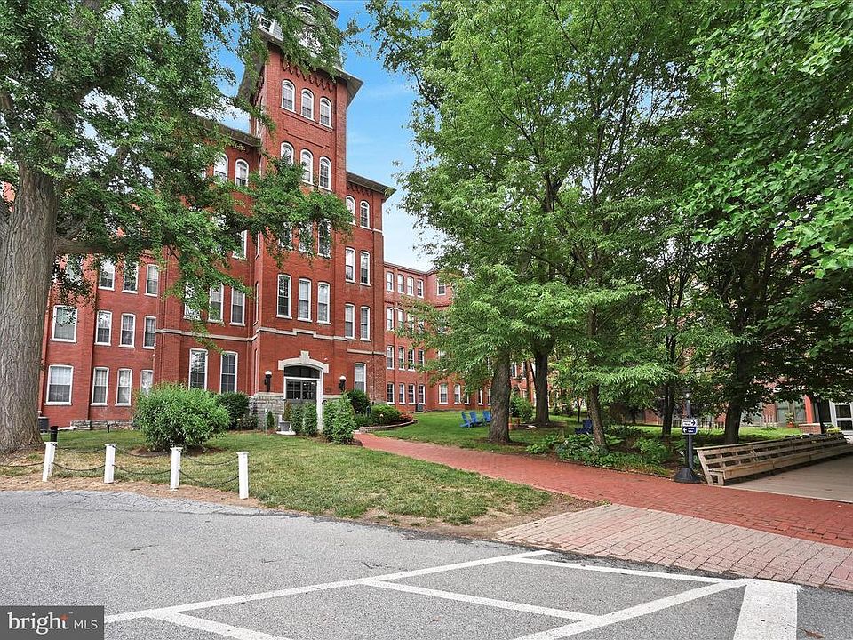 1st image of 917 Columbia Ave Suite 526