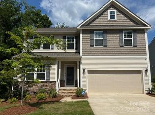 6022 Rye Bank Rd, Charlotte, NC 28215