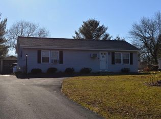 2302 Sunnyslope Dr, Pottstown, PA 19464
