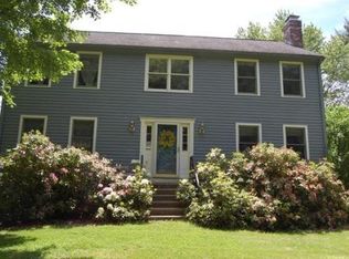 3 Walnut St, Upton, MA 01568