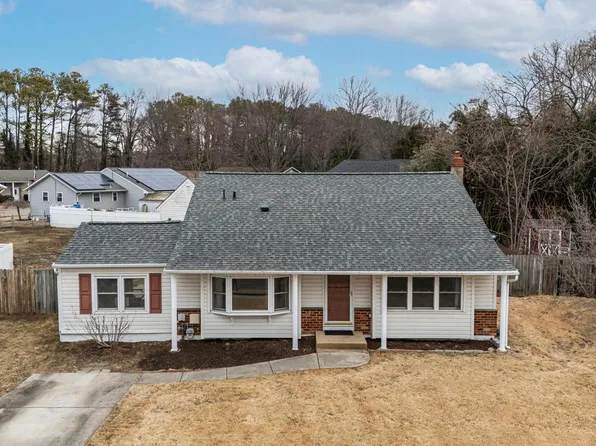 1202 Pinefield Rd, Newark, DE 19713