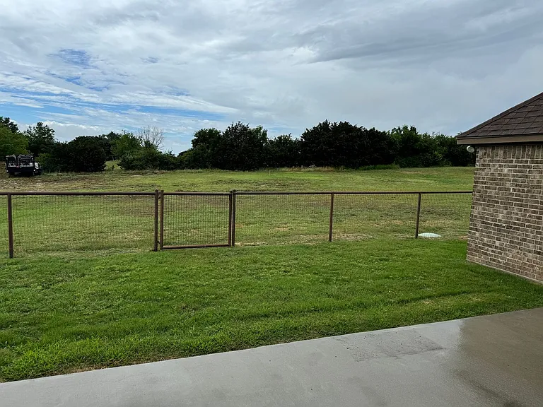 105 Sandstone Ln — Photo 23